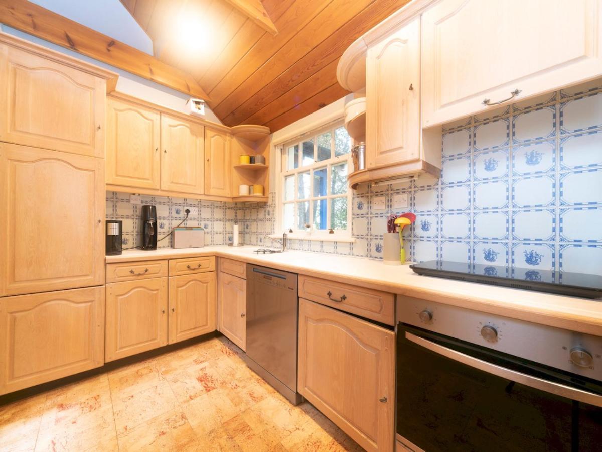 Holiday home Pass The Keys Cosy River House With Beautiful Views *