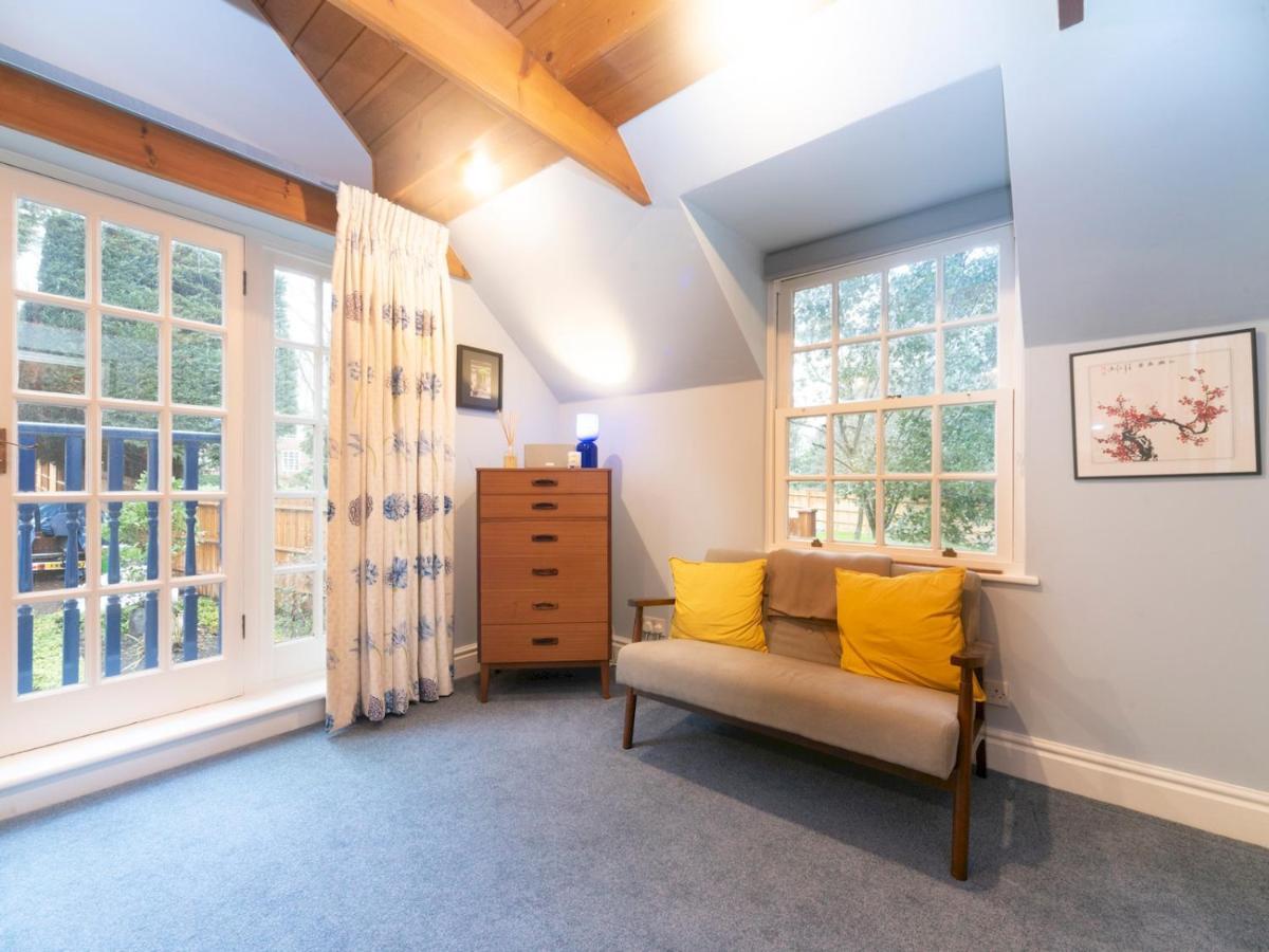 Holiday home Pass The Keys Cosy River House With Beautiful Views